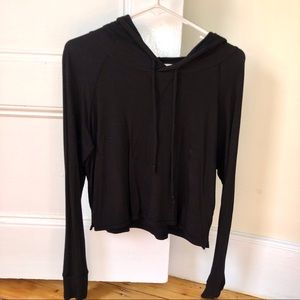 Hollister Size M Black Cropped Hoodie